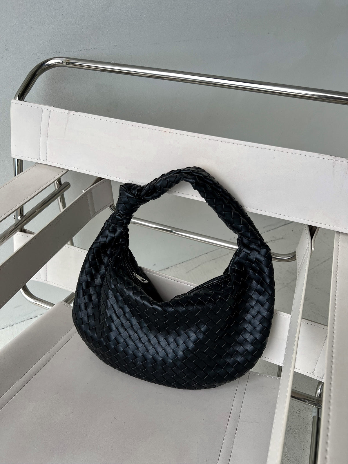 BLACK WOVEN KNOT SHOULDER BAG - LARGE - [ Sol + Sand]